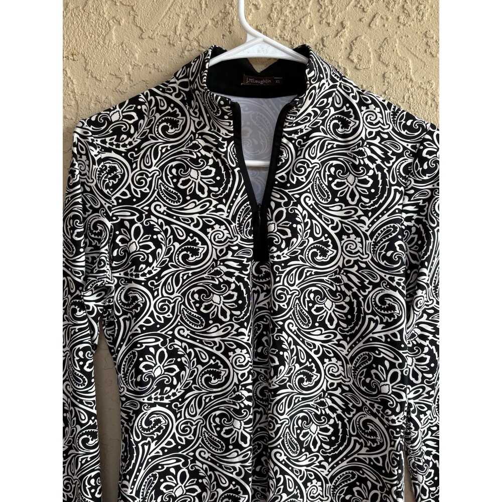 J. McLaughlin XS Black & White Chic Floral 1/4 Zip Woman’s Groovy Shirt Stretch